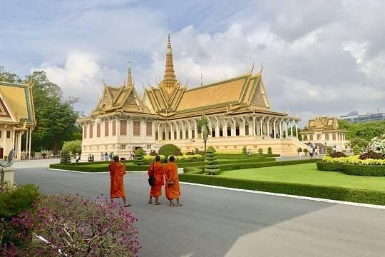 Камбоджа изменила правила въезда для иностранных туристов